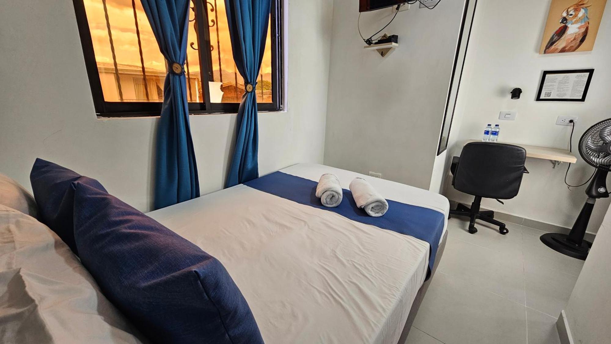 Guest house Casa De Huespedes Campo Valdes *